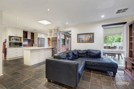 Property photo of 10 Tunbury Close Ringwood VIC 3134