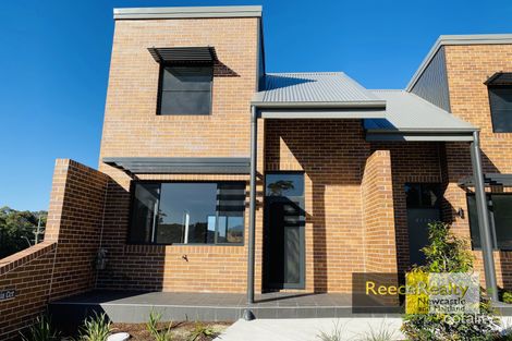 1/15 Livistonia Cct, Waratah West, NSW 2298