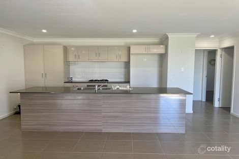 2 Mayfair St, Gracemere, QLD 4702