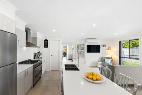 Property photo of 32 Olive Circuit Caloundra West QLD 4551