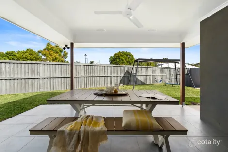 Property photo of 32 Olive Circuit Caloundra West QLD 4551