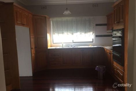 Property photo of 1 Compton Street Reservoir VIC 3073