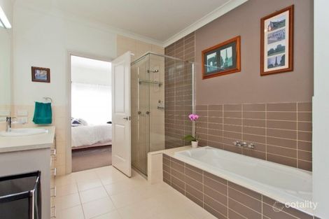 Property photo of 38 Dryandra Way Thurgoona NSW 2640