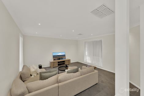 Property photo of 8 Lido Court Epping VIC 3076