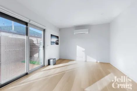 Property photo of 2/33 Graham Avenue McKinnon VIC 3204