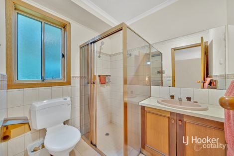 Property photo of 7 Van Court Narre Warren VIC 3805