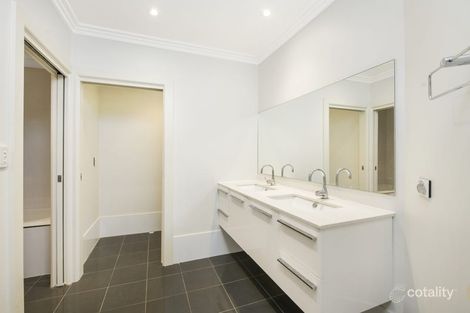 Property photo of 63 Thames Drive Erina NSW 2250