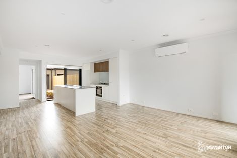 Property photo of 11 Bentons Way Armstrong Creek VIC 3217