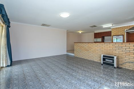 Property photo of 12 Camelot Court Thornlie WA 6108