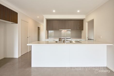 Property photo of 36 Linden Drive Keysborough VIC 3173