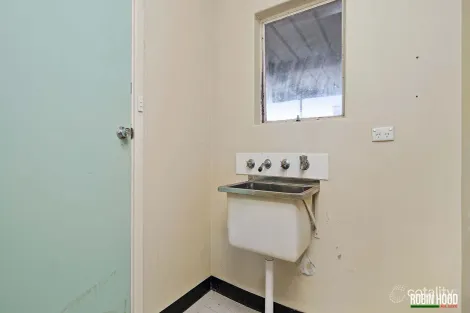 Property photo of 25 Shard Crescent Whyalla Stuart SA 5608