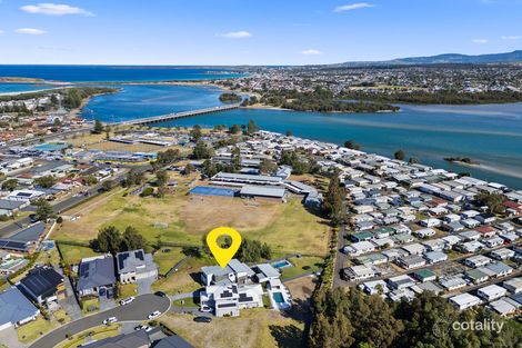 Property photo of 13 Lillipilli Place Windang NSW 2528