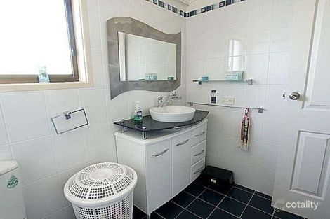 Property photo of 70 Eric Fenning Drive Surf Beach NSW 2536