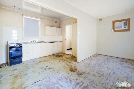 Property photo of 25 Shard Crescent Whyalla Stuart SA 5608