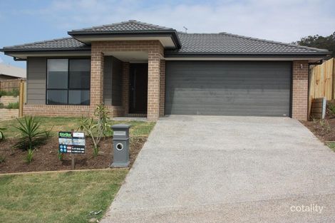 Property photo of 40 Cairnlea Drive Pimpama QLD 4209