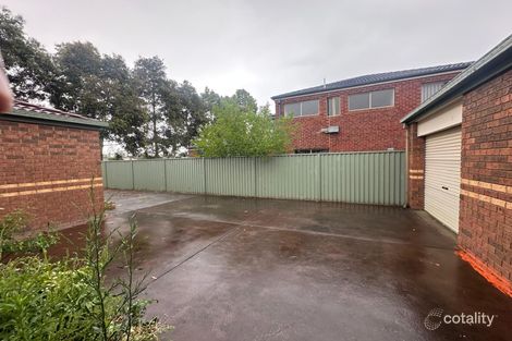 Property photo of 12 Greenock Crescent Cranbourne East VIC 3977