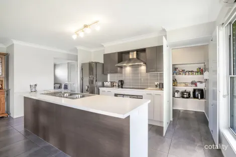 Property photo of 59 Vulture Street Ellalong NSW 2325