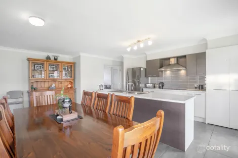 Property photo of 59 Vulture Street Ellalong NSW 2325