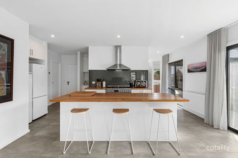 Property photo of 2 Lincoln Avenue Bellbrae VIC 3228