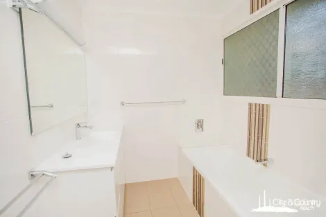 Property photo of 5 Dillon Crescent Healy QLD 4825