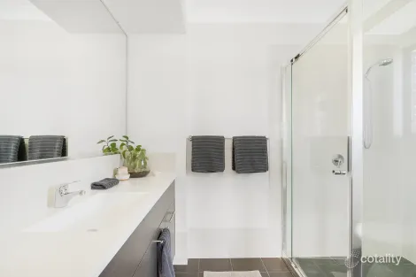 Property photo of 59 Vulture Street Ellalong NSW 2325