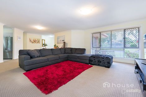 Property photo of 31 Crozier Crescent Meadowbrook QLD 4131
