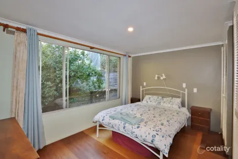 Property photo of 6 Anglers Drive Gipsy Point VIC 3891