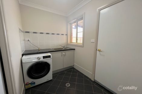 Property photo of 8 Cedar Crescent Parkes NSW 2870