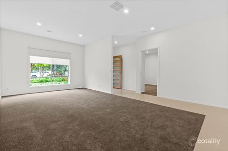 Property photo of 1/5 Castlegate Place Berwick VIC 3806