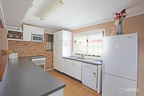 Property photo of 13 Lorenzo Crescent Rosemeadow NSW 2560