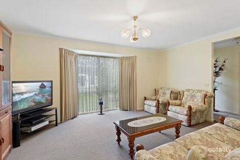 Property photo of 10 Cresthaven Place East Bendigo VIC 3550
