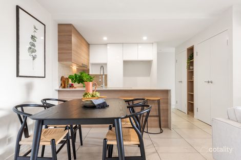 Property photo of 9/11-15 Adelaide Street Carina QLD 4152