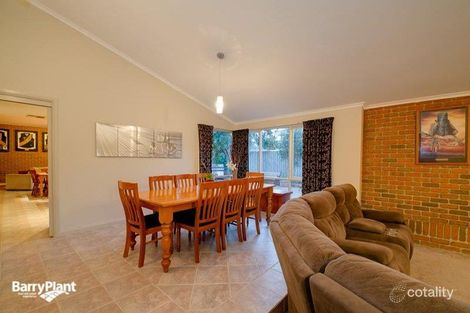 Property photo of 11 Holbourne Drive Junction Village VIC 3977