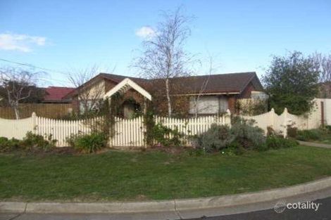 63 Banksia Cres, Hoppers Crossing, VIC 3029