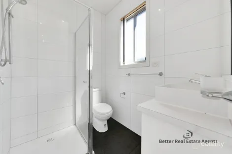 Property photo of 1/23 Springleaf Road Tarneit VIC 3029