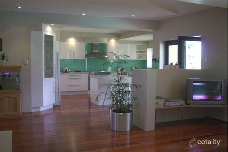 Property photo of 21 Kibo Road Regents Park NSW 2143