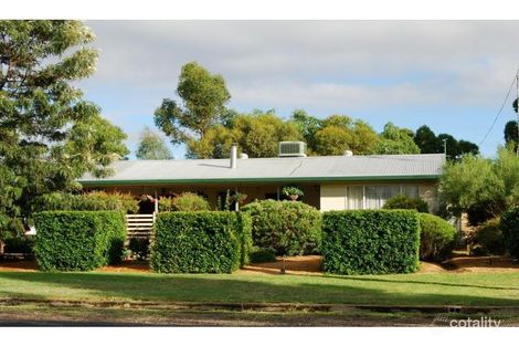 Property photo of 19 Lagoon Street Yelarbon QLD 4388