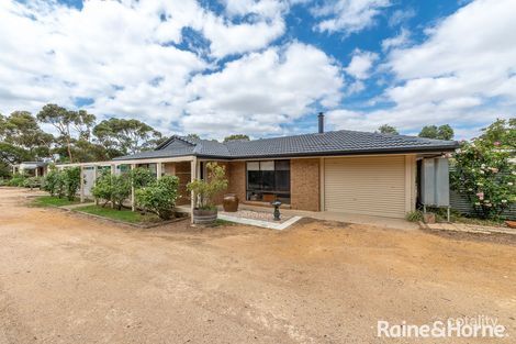 Property photo of 423 Riverside Road Strathalbyn SA 5255