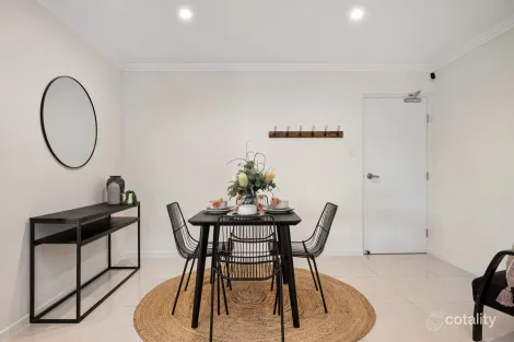 Property photo of 8/2 Hicks Street Mount Gravatt East QLD 4122