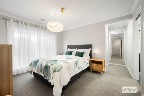 Property photo of 10 Hearst Court Wodonga VIC 3690