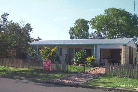 9 Bryant St, Beachmere, QLD 4510