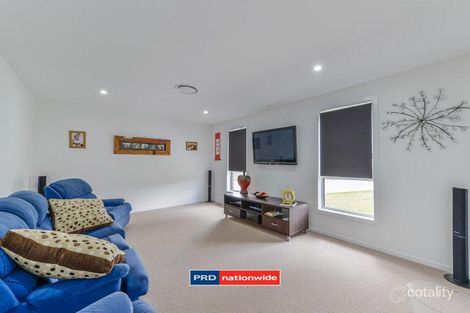 Property photo of 6 Carrai Close North Tamworth NSW 2340