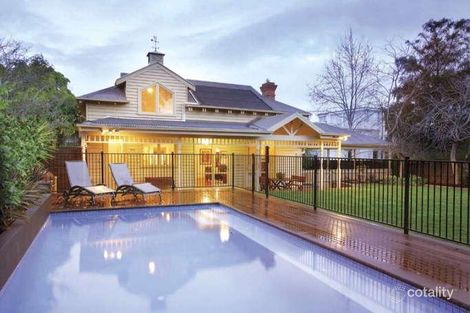 Property photo of 5 Myrniong Grove Hawthorn East VIC 3123
