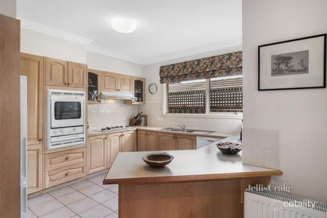 Property photo of 2/35 Bringa Avenue Camberwell VIC 3124