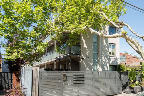 2/35 Pine Ave, Elwood, VIC 3184