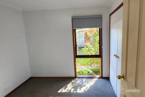 Property photo of 9 Hanley Crescent Seymour VIC 3660