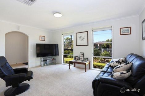 Property photo of 2 Thorpdale Avenue Coolaroo VIC 3048