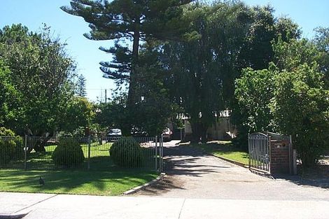 15 Avenell Rd, Bayswater, WA 6053