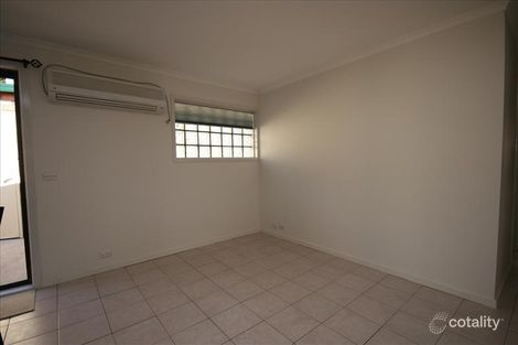 Property photo of 1 Vaughan Close Karabar NSW 2620