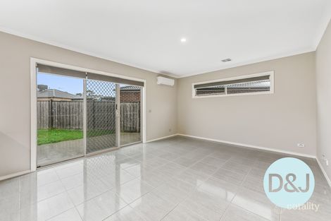 Property photo of 22 Braestar Street Cranbourne VIC 3977